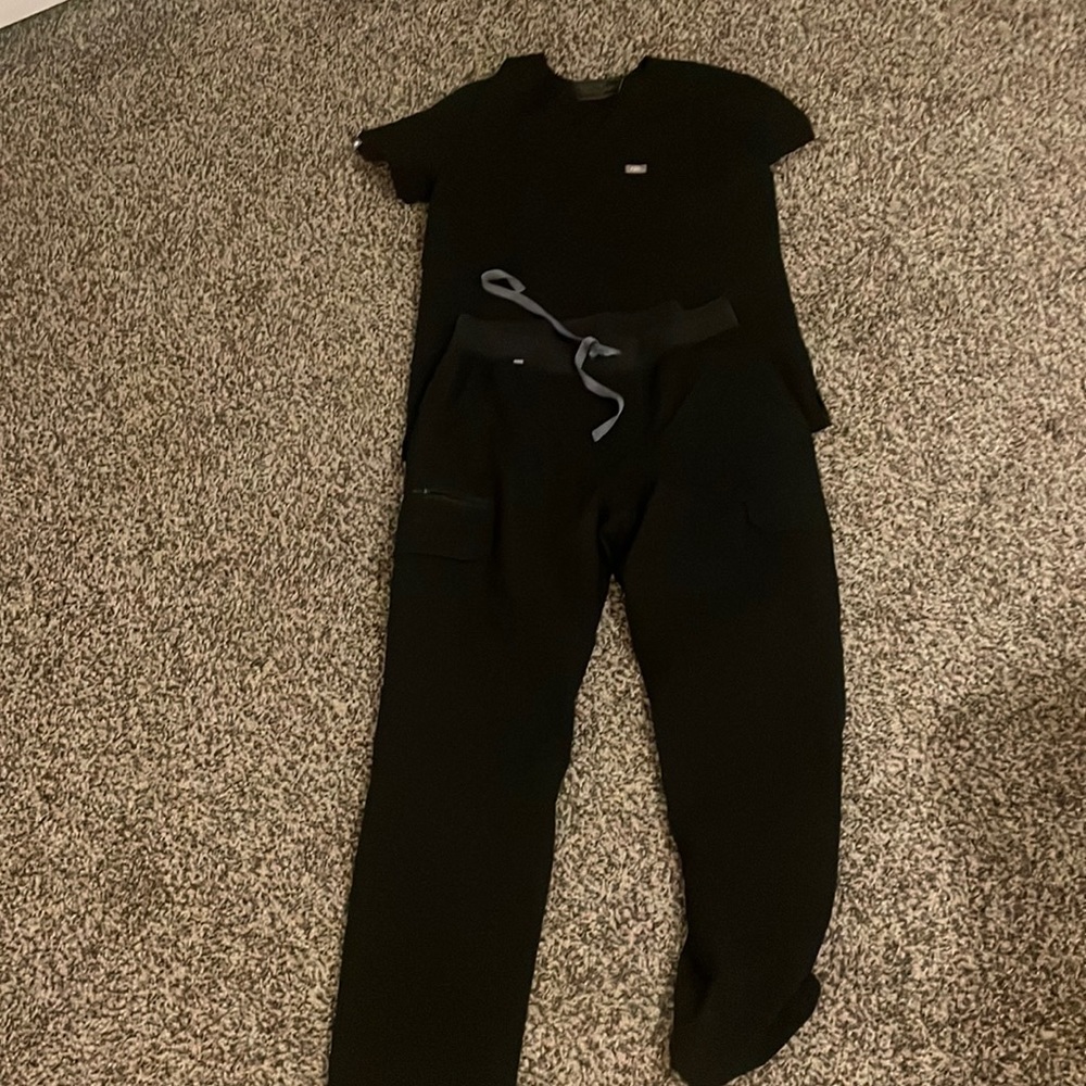 Black figs scrub set, size medium